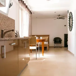 https://central-lagos-town-center-apartment-near-marina.hotelaalgarve.com